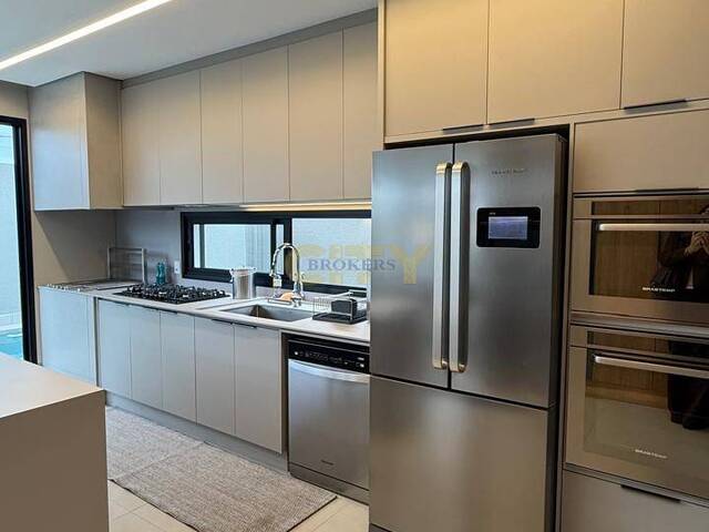 Sobrado para Venda em Cuiabá - 4