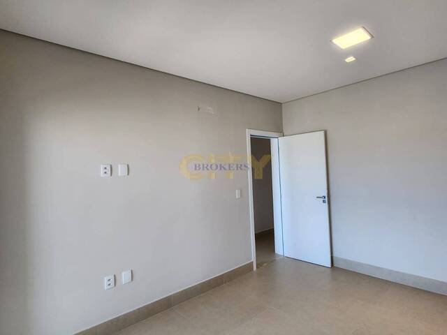 Casa em condomínio para Venda em Cuiabá - 4