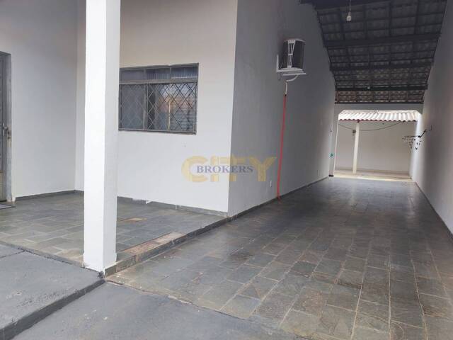 #1899 - Casa para Venda em Cuiabá - MT - 2