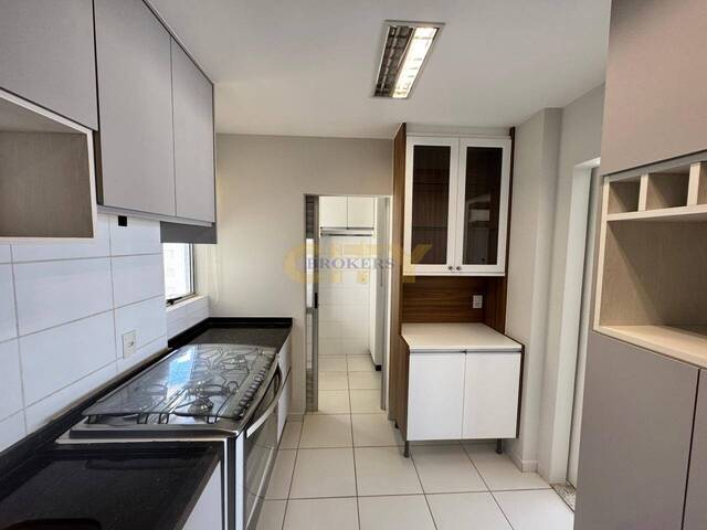 Apartamento para Venda em Cuiabá - 4