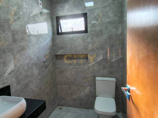 Casa para Venda em Cuiabá - 5