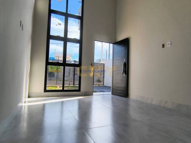 #1918 - Casa para Venda em Cuiabá - MT - 2