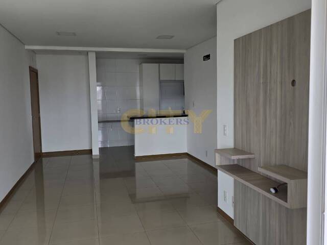 #1922 - Apartamento para Venda em Cuiabá - MT - 3