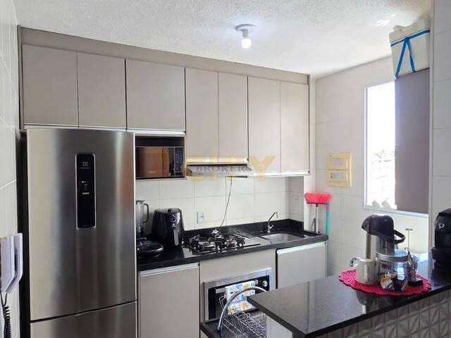 #1943 - Apartamento para Venda em Cuiabá - MT