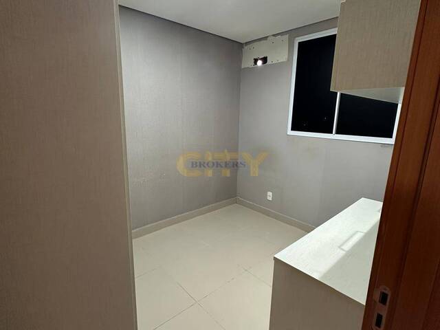 Apartamento para Venda em Cuiabá - 4
