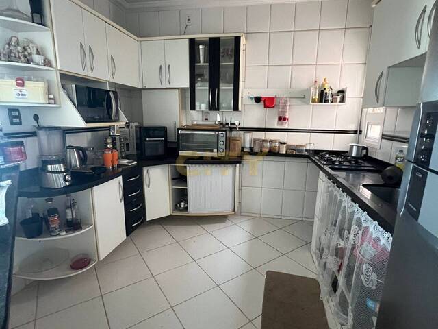 #1955 - Apartamento para Venda em Cuiabá - MT