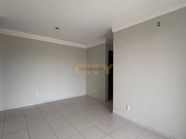 #1958 - Apartamento para Venda em Cuiabá - MT