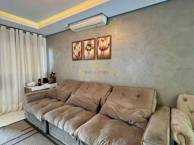 #1962 - Casa para Venda em Cuiabá - MT - 2