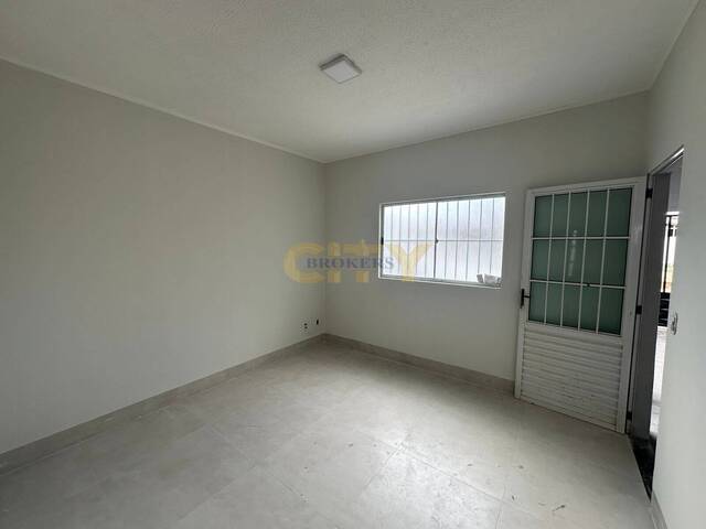 #1967 - Casa para Venda em Cuiabá - MT - 1