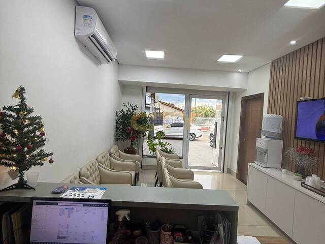 Sala para Venda em Várzea Grande - 2