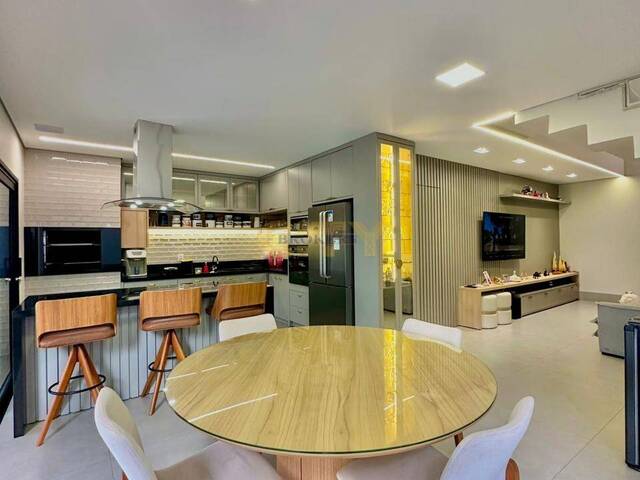 Casa para Venda em Cuiabá - 3