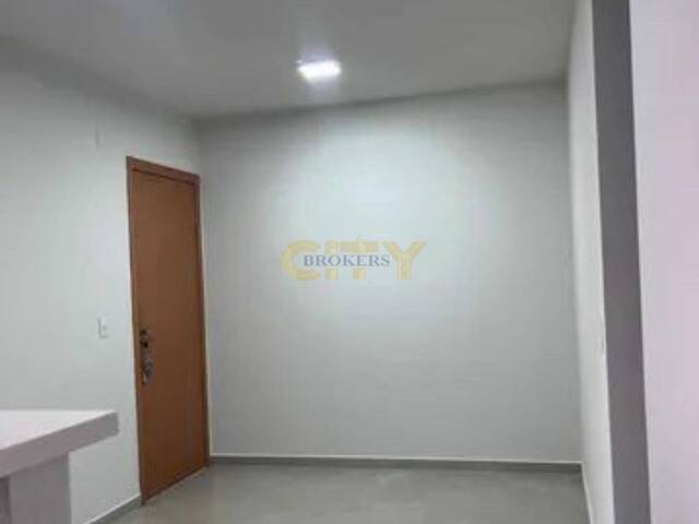 Apartamento para Venda em Cuiabá - 2