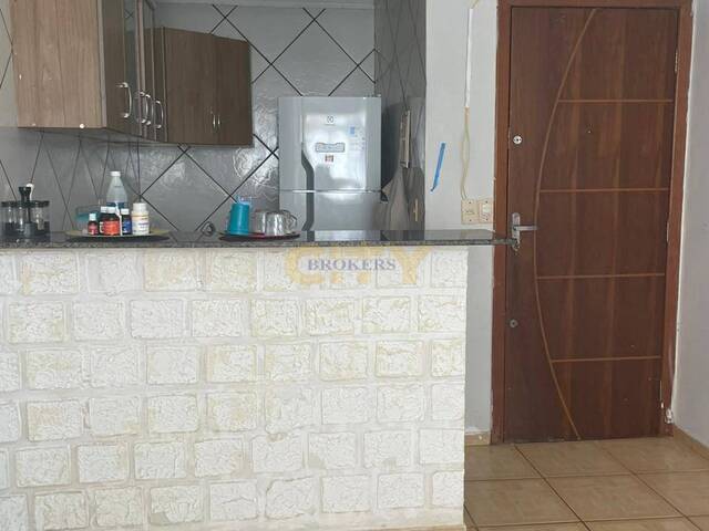 #2002 - Apartamento para Venda em Cuiabá - MT