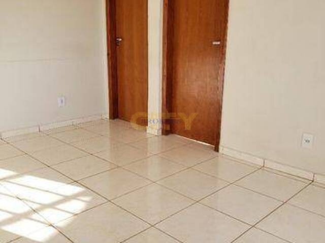 Apartamento para Venda em Várzea Grande - 3
