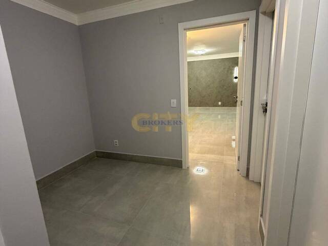 Apartamento para Venda em Cuiabá - 4