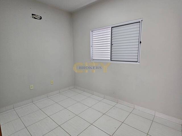 Apartamento para Venda em Cuiabá - 4
