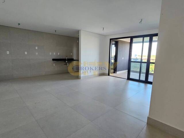 Apartamento para Venda em Cuiabá - 2