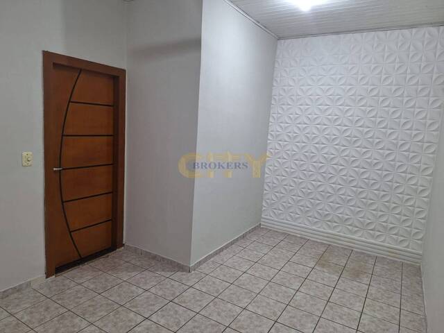 Casa para Venda em Várzea Grande - 2