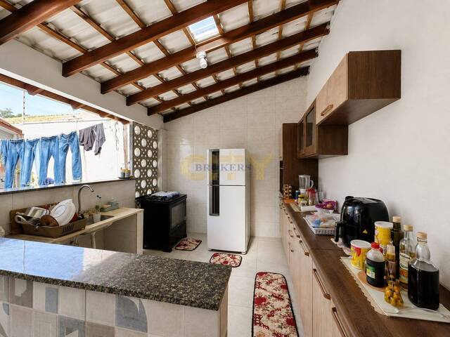 Casa para Venda em Várzea Grande - 3
