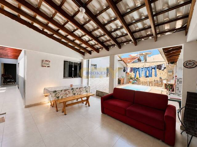 Casa para Venda em Várzea Grande - 2