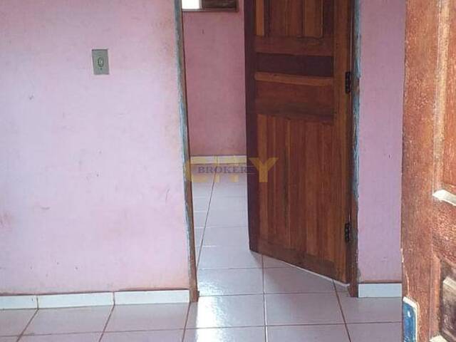 Casa para Venda em Várzea Grande - 3