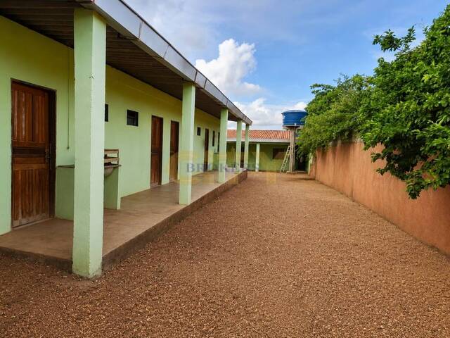 Casa para Venda em Várzea Grande - 2