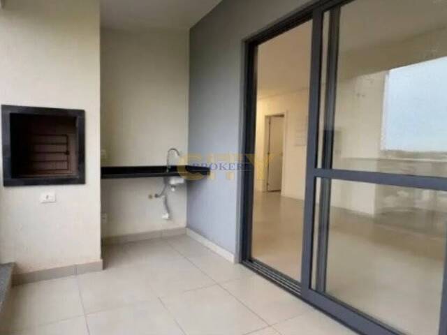Apartamento para Venda em Cuiabá - 2