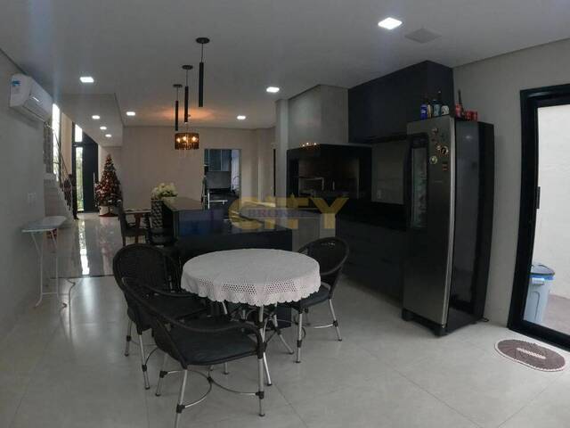 #2120 - Casa para Venda em Cuiabá - MT - 2