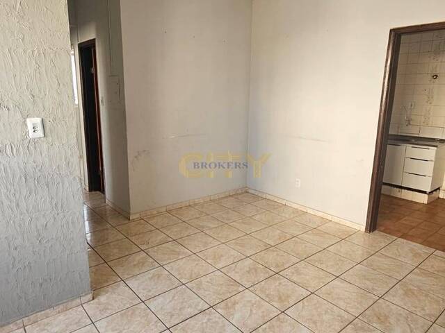 Apartamento para Venda em Cuiabá - 2