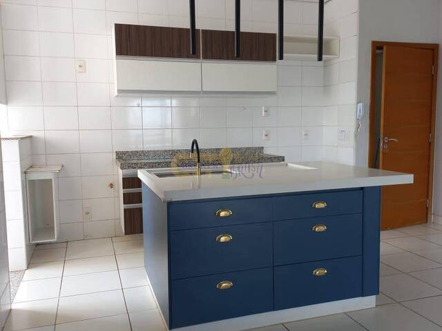 Apartamento para Venda em Cuiabá - 2