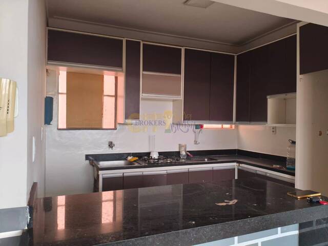 Apartamento para Venda em Cuiabá - 2