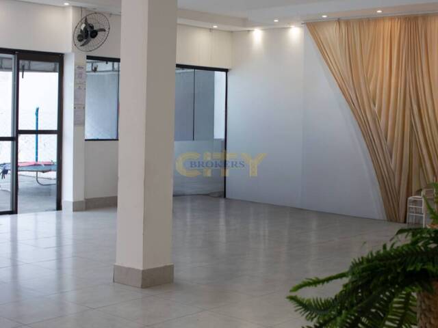 Salão Comercial para Venda em Cuiabá - 4