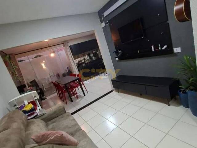 Casa para Venda em Cuiabá - 3