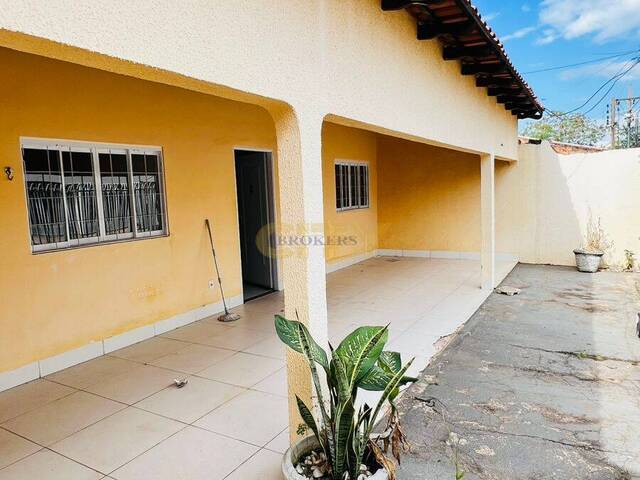 #2204 - Casa para Venda em Cuiabá - MT - 1