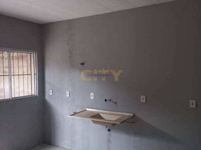 Casa para Venda em Várzea Grande - 4