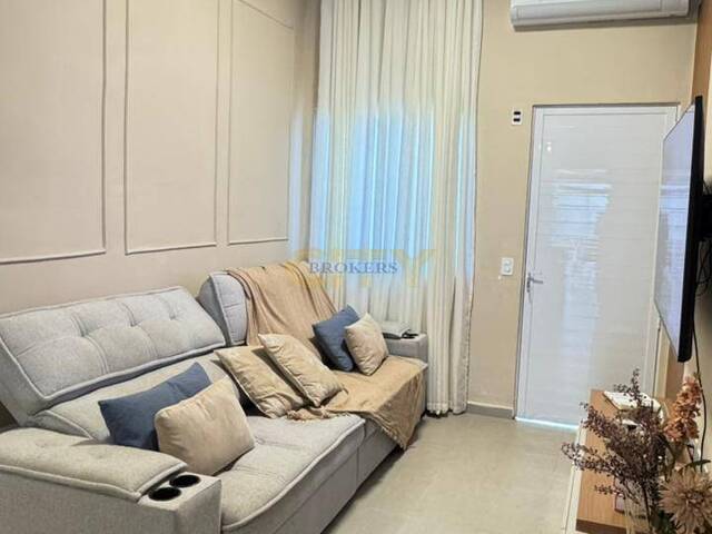 Venda em Petrópolis - Várzea Grande