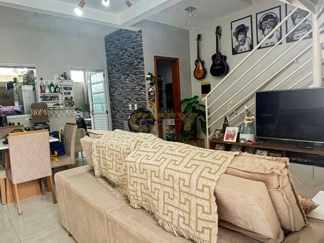 Casa para Venda em Cuiabá - 2