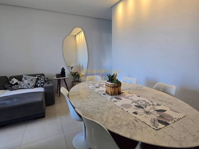 Apartamento para Venda em Cuiabá - 2