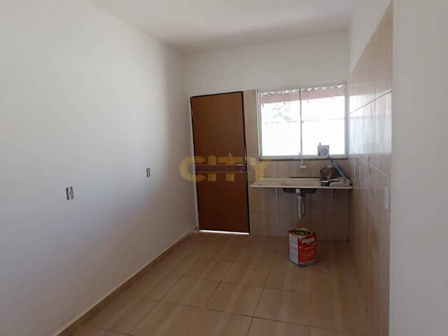 Casa para Venda em Várzea Grande - 4