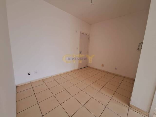 Apartamento para Venda em Várzea Grande - 2