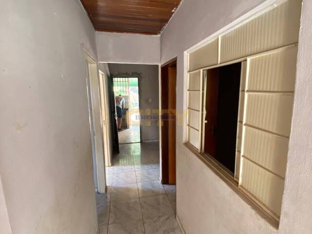 Casa para Venda em Cuiabá - 2