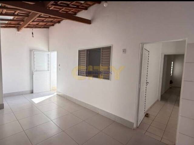 #2316 - Casa em condomínio para Venda em Várzea Grande - MT - 2