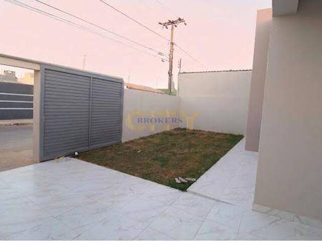 #2322 - Casa para Venda em Cuiabá - MT - 2
