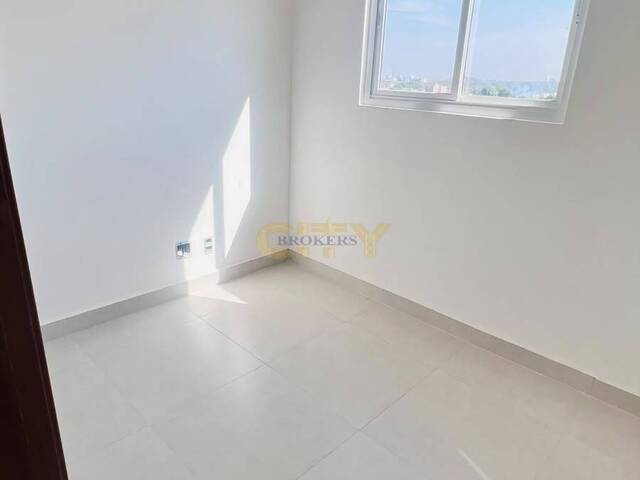 Apartamento para Venda em Cuiabá - 5