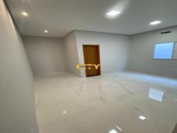 Casa para Venda em Várzea Grande - 4